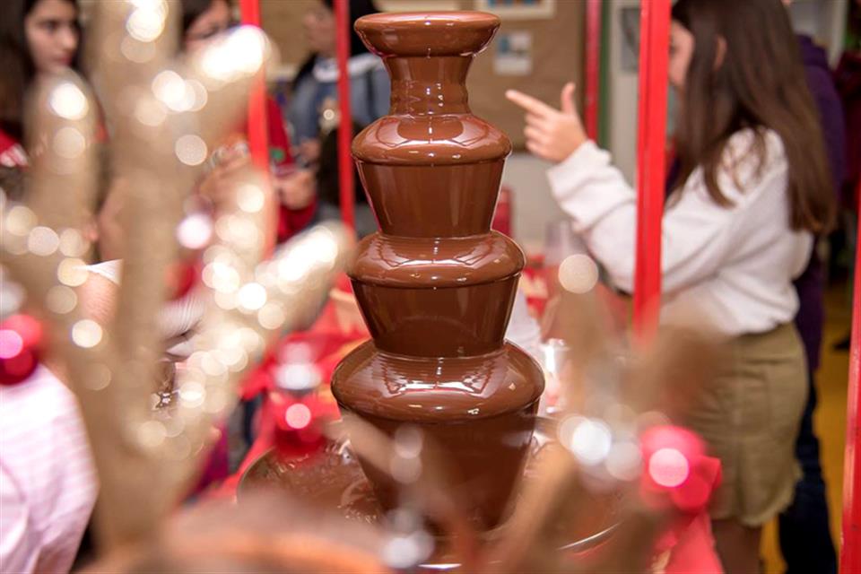 Chocolate fountain on stand 