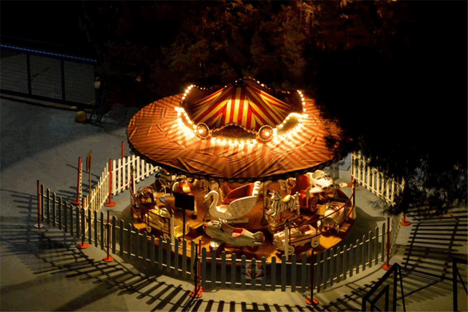 Carousel 20p. nightview by airgame
